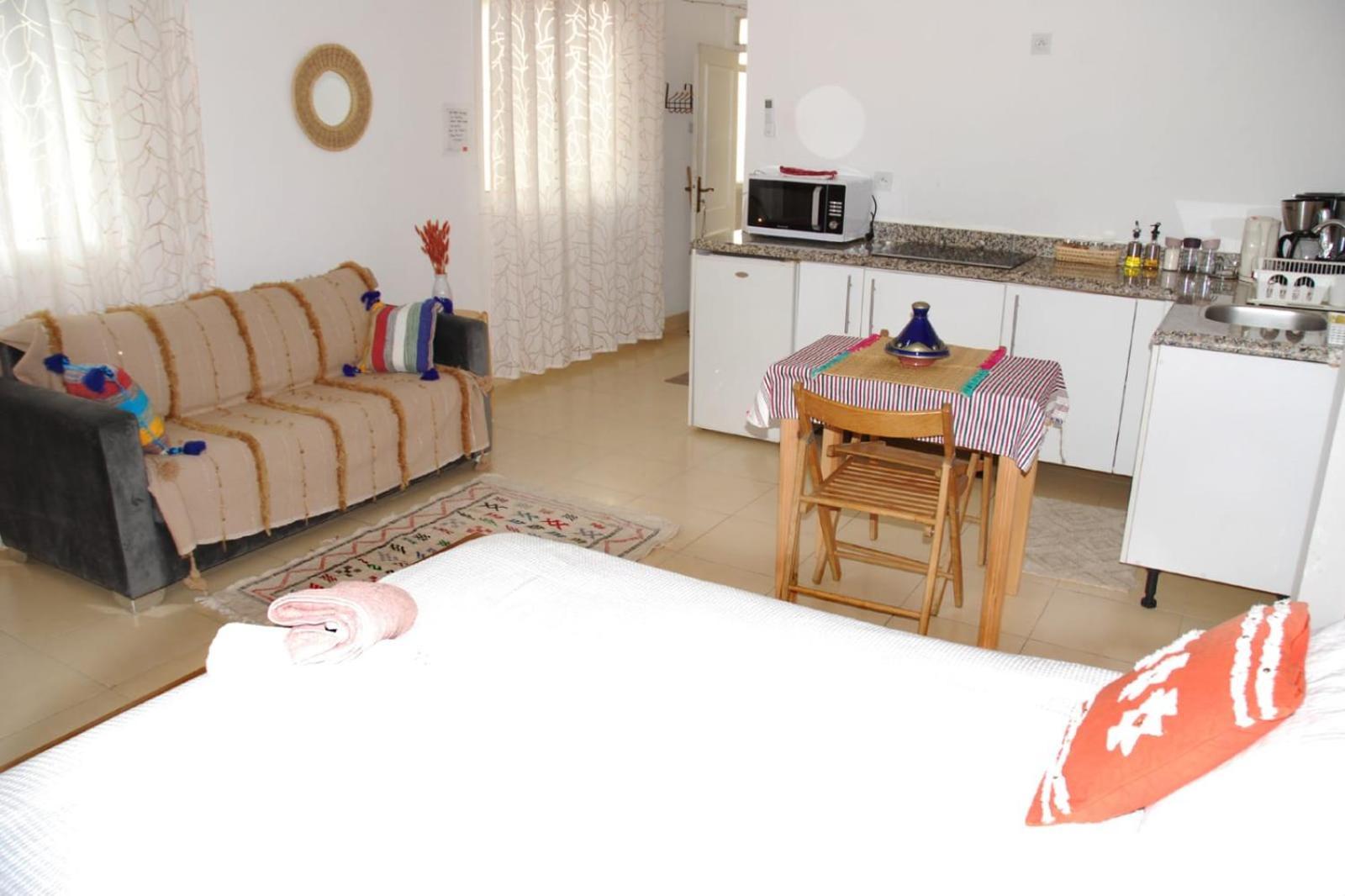 Studio Lumineux Avec Terrasse Tanger Extérieur photo